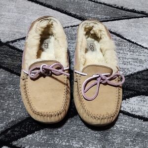 UGG DAKOTA CHESTNUT LEATHER GENUINE SHEEPSKIN SLIP-ON SLIPPERS MOCCASIN LOAFERS